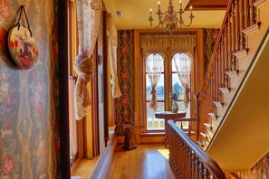 Interior - The Bicycle Suite at Pella Mansion (Pella)