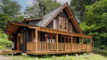 Pet Room Large cottage With hot spring and dog park(Non-smoking) | 1 bedroom, free WiFi, bed sheets