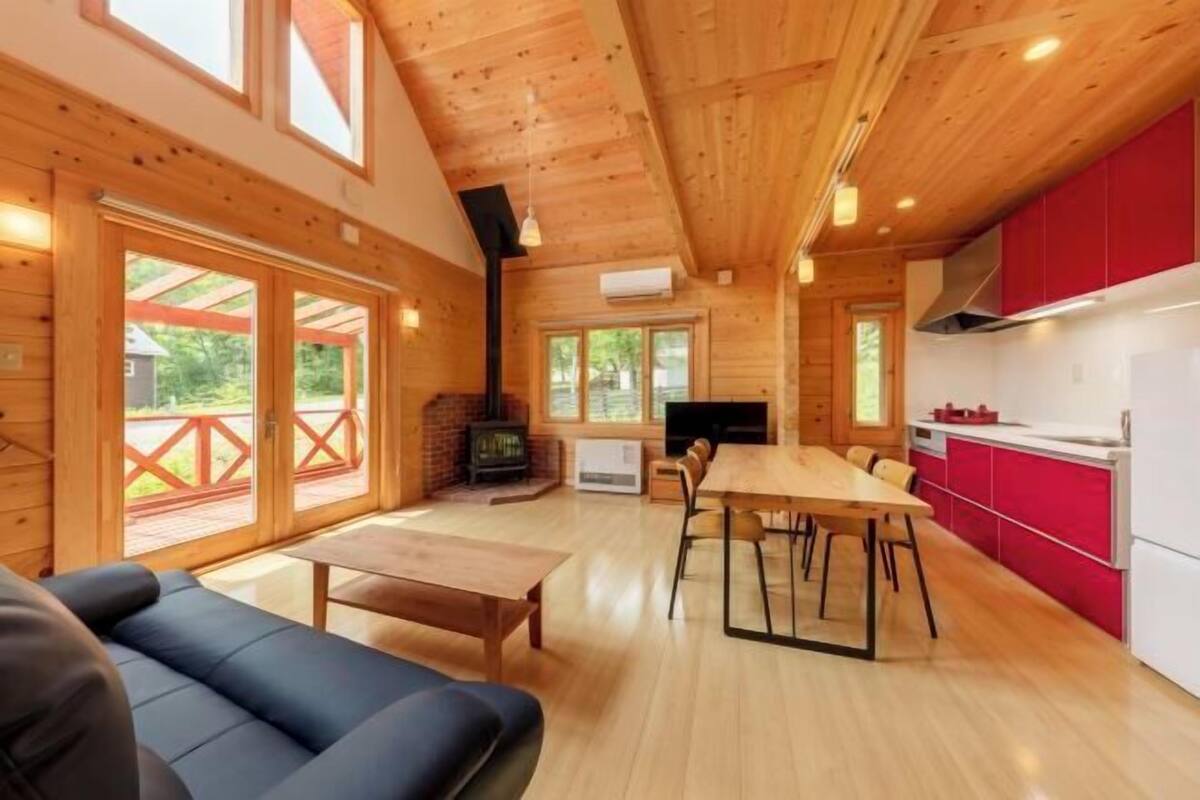 Living area | Flat-screen TV