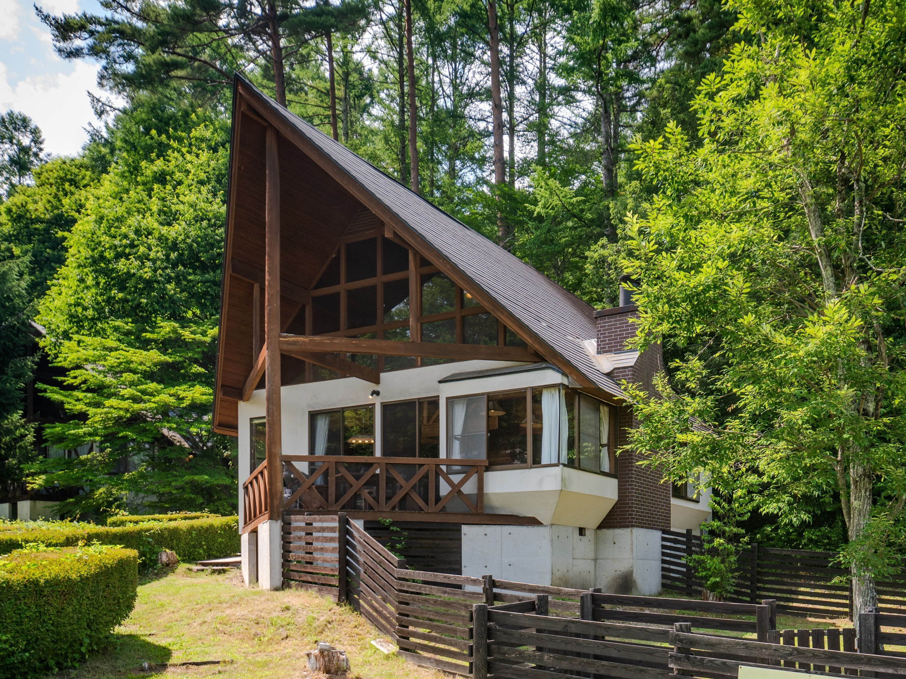 Pet Room Twin cottage With hot spring and dog park(Non-smoking) | 1 bedroom, free WiFi, bed sheets