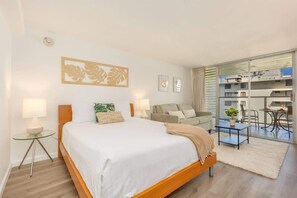 1 habitación, tabla de planchar con plancha, wifi gratis y ropa de cama