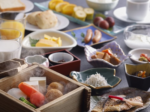 朝食