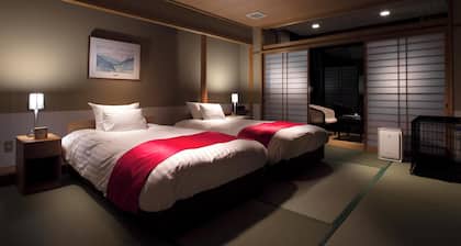 Matsusaka Wanwan Paradise Mori No Hotel