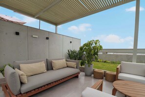 Terrace/patio - w* | Impressive 2BR with balcony in Miraflores (Lima)