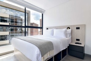 1 habitación, tabla de planchar con plancha, wifi y ropa de cama 