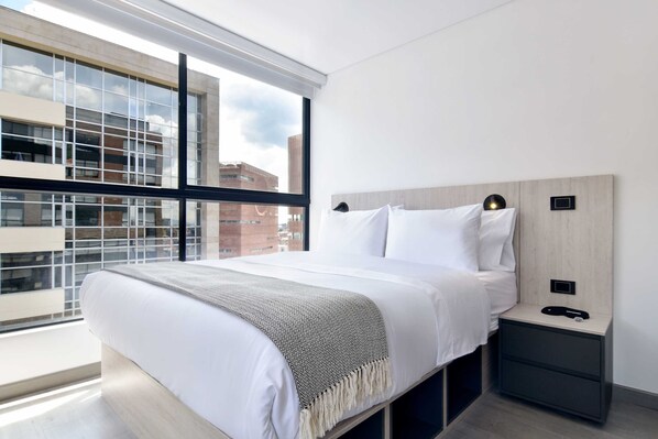 1 chambre, fer et planche à repasser, Wi-Fi, draps fournis