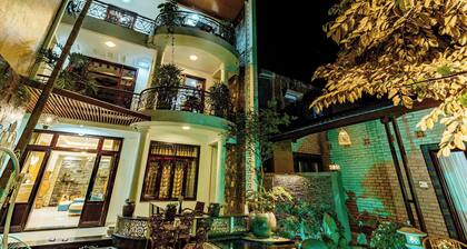 Nana House Homestay