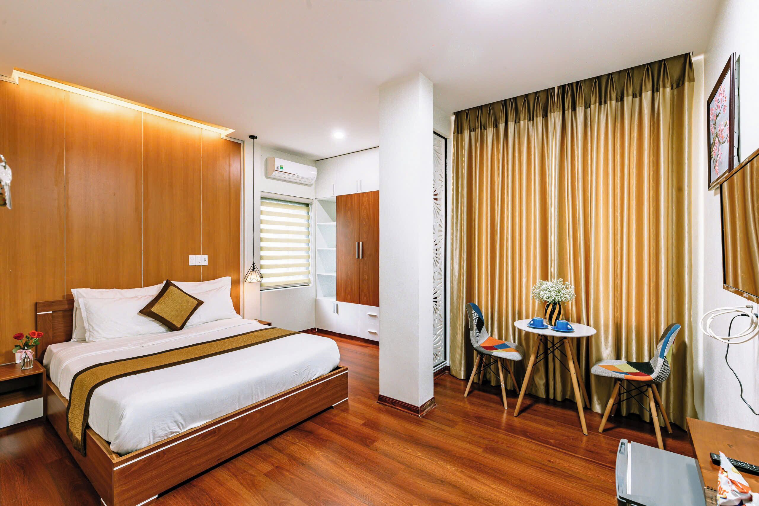 واي فاي مجانًا وملاءات أسرّة