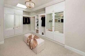 4 Schlafzimmer, Bügeleisen/Bügelbrett, WLAN, Bettwäsche