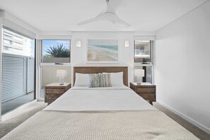 3 عدّة غرف نوم ومكتب ومكواة/لوح كي وسرير سفر