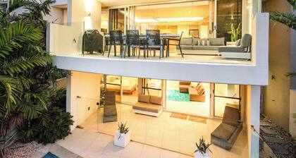 Absolute Beachfront Marcoola with Private Pool
