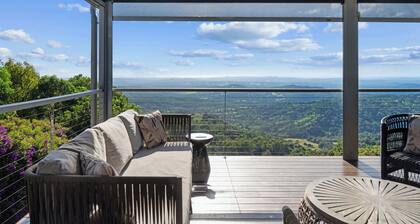 Flaxton Garden Home with Spectacular Coastal Views