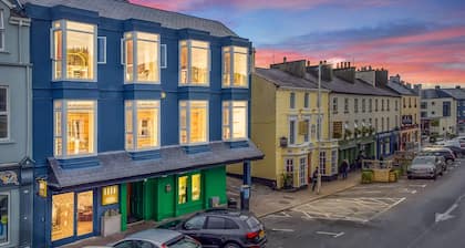Town Centre Studio A Modern Haven in Clifden
