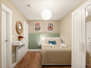 Room - Main Street Hideaway (Clifden)
