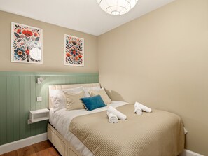 1 habitación, tabla de planchar con plancha, wifi gratis y ropa de cama 