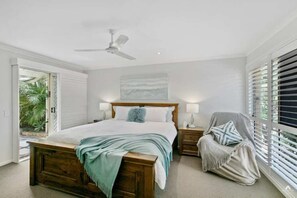 4 habitaciones, escritorio, tabla de planchar con plancha y wifi 