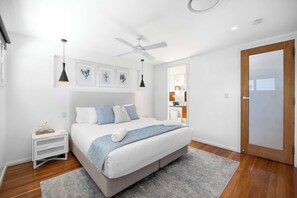 6 Schlafzimmer, Bügeleisen/Bügelbrett, Reisekinderbett, WLAN