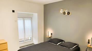 5 camere, ferro/asse da stiro, culla da viaggio, Wi-Fi gratuito