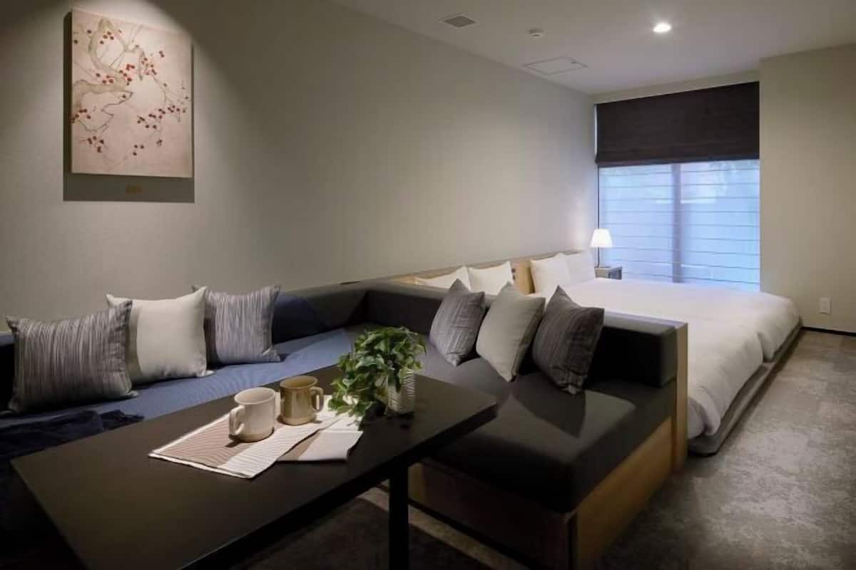 1 bedroom, in-room safe, free WiFi, bed sheets