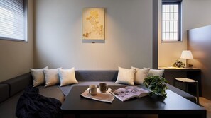 Caja de seguridad en la habitación, wifi gratis y ropa de cama 