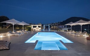 Pool - Ema's Guest House (Markopoulo Mesogaias)