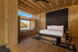 1 soverom, sengetøy av topp kvalitet og skrivebord