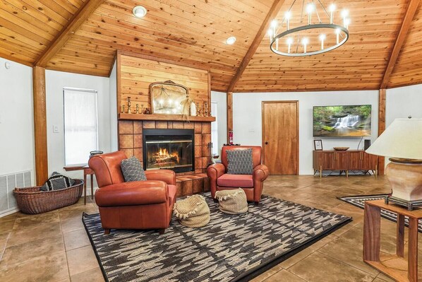 Téléviseur connecté, foyer