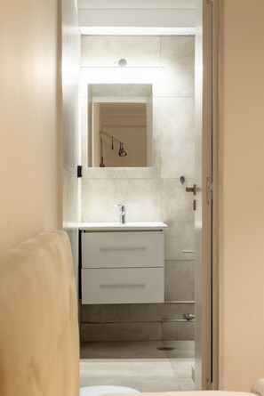 Hårføner og håndklær