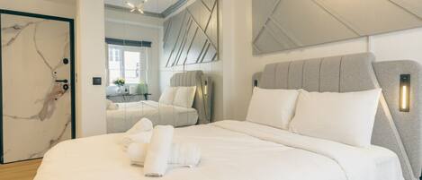 1 bedroom, iron/ironing board, free WiFi