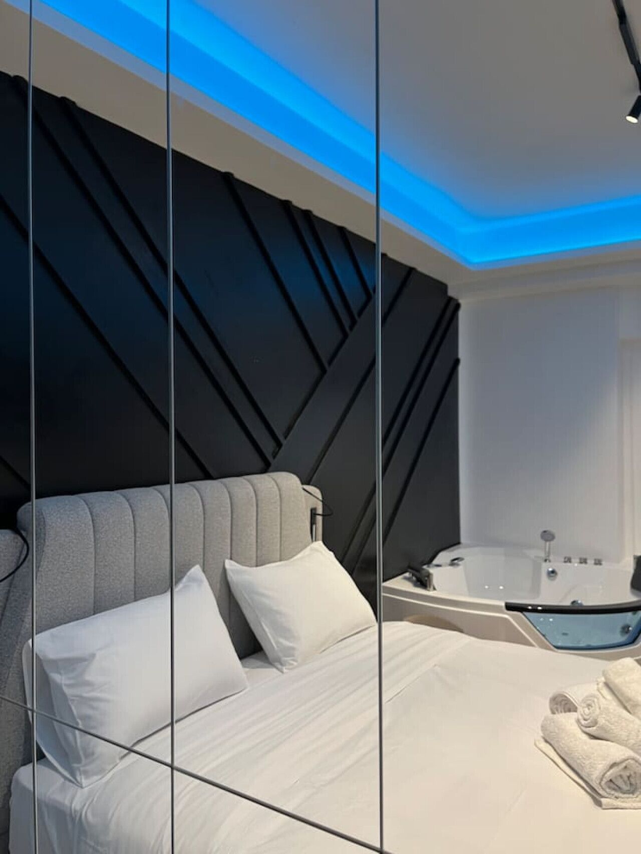 1 غرفة نوم ومكتب ومكواة/لوح كي وواي فاي مجانًا