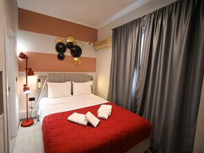 1 chambre, fer et planche à repasser, Wi-Fi gratuit, draps fournis
