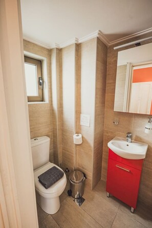 Hair dryer, towels