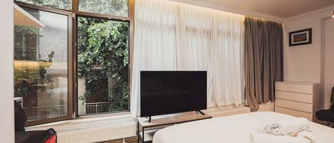 1 bedroom, iron/ironing board, free WiFi, bed sheets