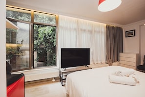1 bedroom, iron/ironing board, free WiFi, bed sheets