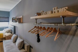 1 bedroom, iron/ironing board, free WiFi, bed sheets - Athens Luxe Monastiraki (Athina)