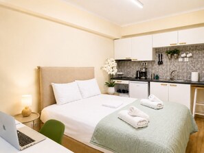 Unclassified image, 3 of 8, button - Syntagma Center Syntagma Center by Zeussuites (Athina)