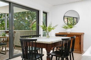 Dining - Cremorne - LITT3 - Little Young Street - Cremorne | Quietly Positioned, Well Considered (Cremorne)