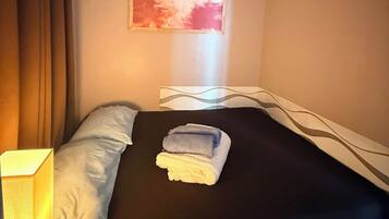 3 habitaciones, tabla de planchar con plancha y wifi gratis