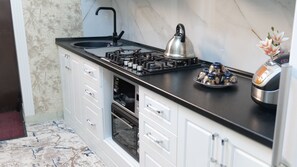 Fridge, microwave, oven, stovetop