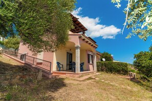 Exterior - Apartments with spectacular views of Budoni Bay 3 min. from the sea-4 places (Malamurì)