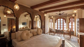 Premium bedding, soundproofing, free WiFi, bed sheets