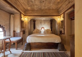 Ropa de cama de alta calidad, sistema de insonorización y wifi gratis