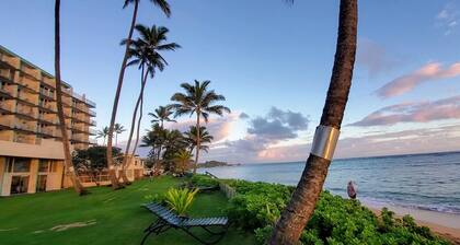 Beach Front Hawaii Condo w Amazing Sunrise