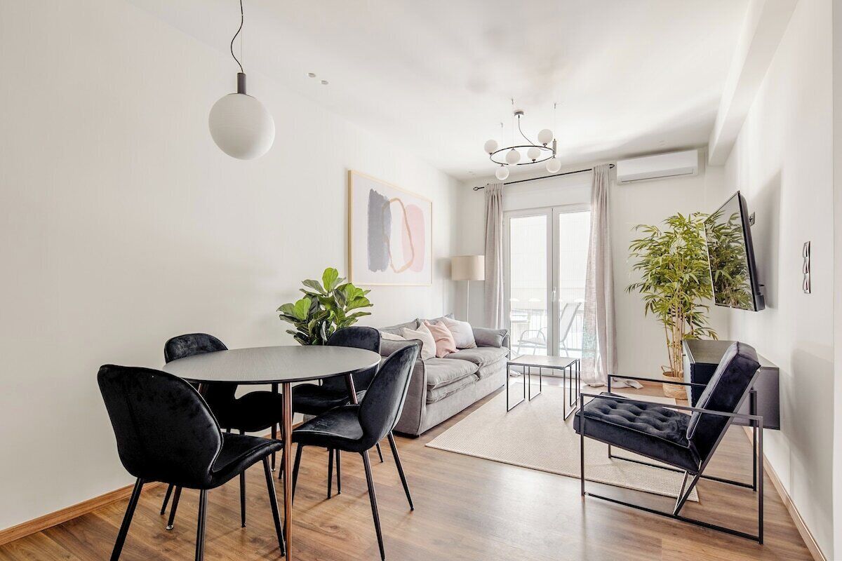 Ako25 - Cozy 1br Apt With Balcony In Metaxourgeio - Athènes