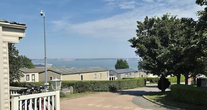 Thames view - Wheelchair-Friendly Static Caravan