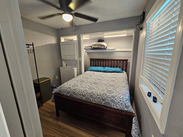 1 bedroom, free WiFi, bed sheets