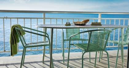 OCEANFRONT