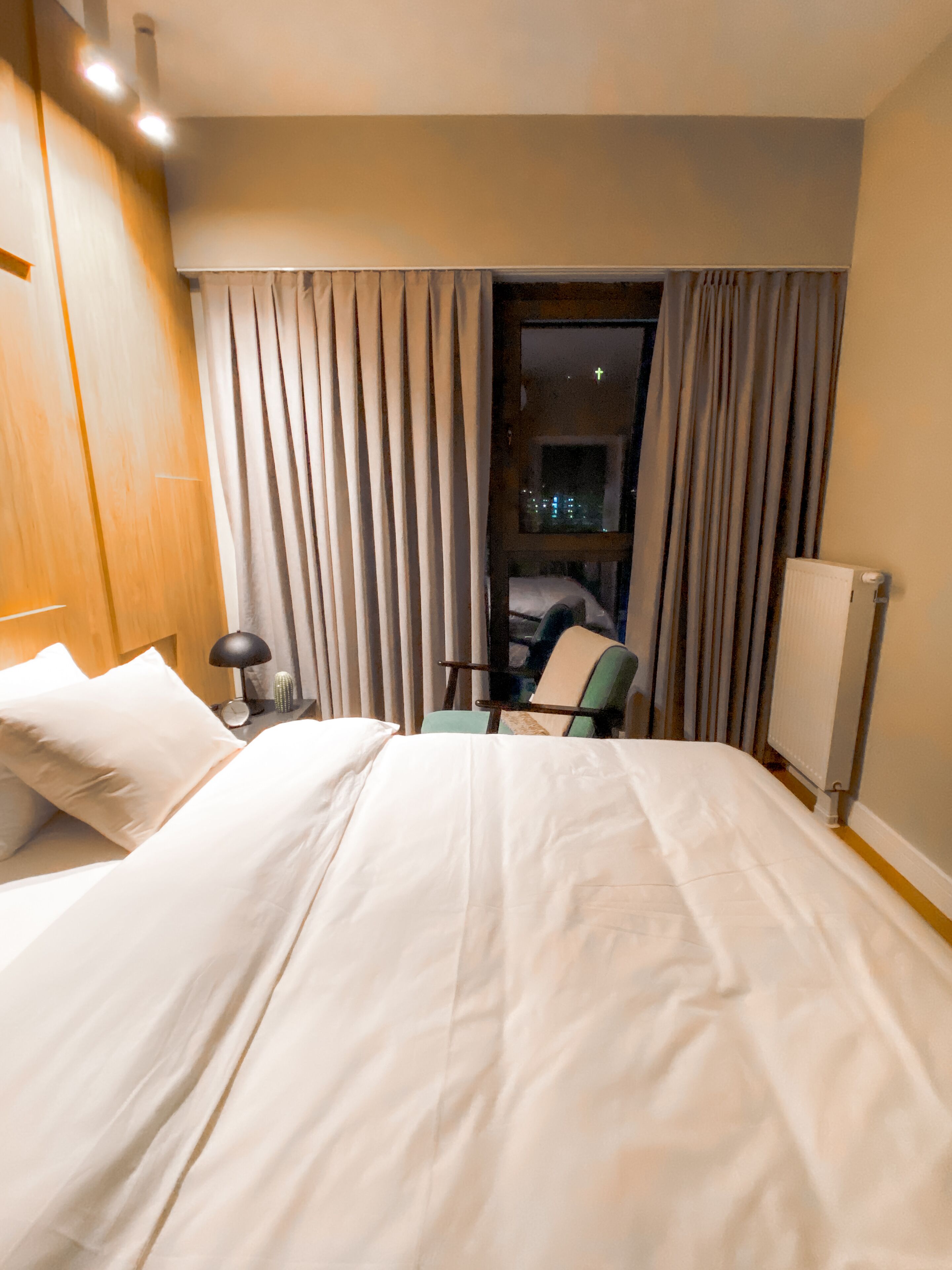 1 bedroom, in-room safe, desk, iron/ironing board