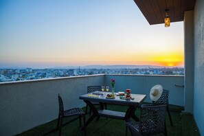 Kamar Deluks, pemandangan kota | Balkon
