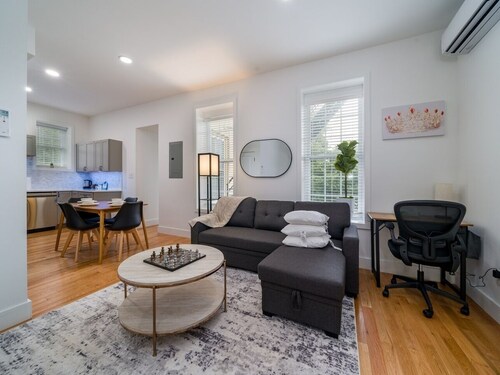 Cornhill 2BDRM-HighFall+EquippedKitchen+Wi-Fi